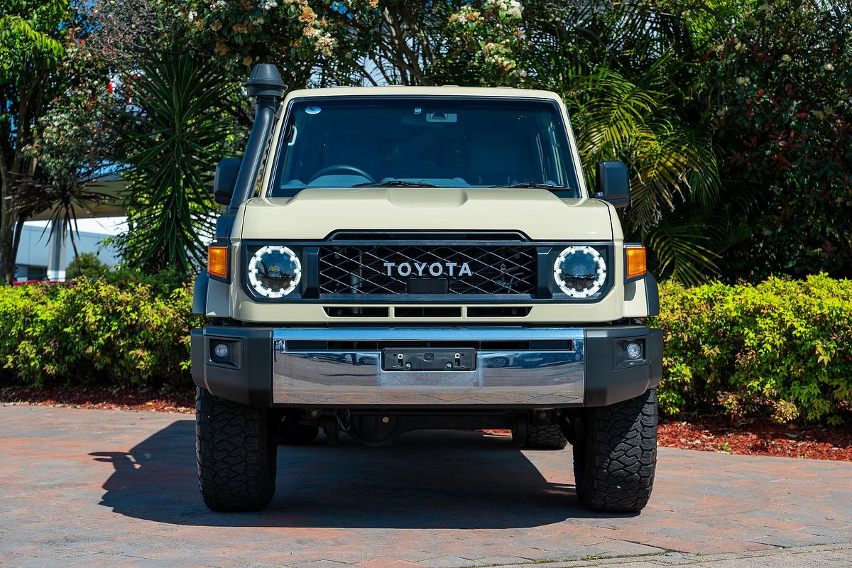 2024 Toyota Landcruiser GXL GDJL76R