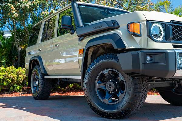 2024 Toyota Landcruiser GXL GDJL76R