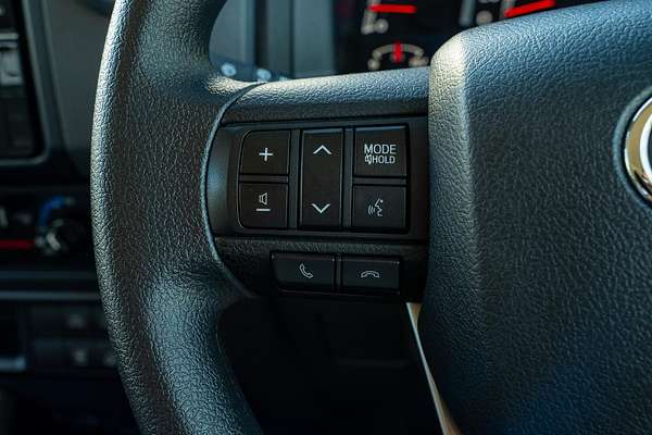 2024 Toyota Landcruiser GXL GDJL76R