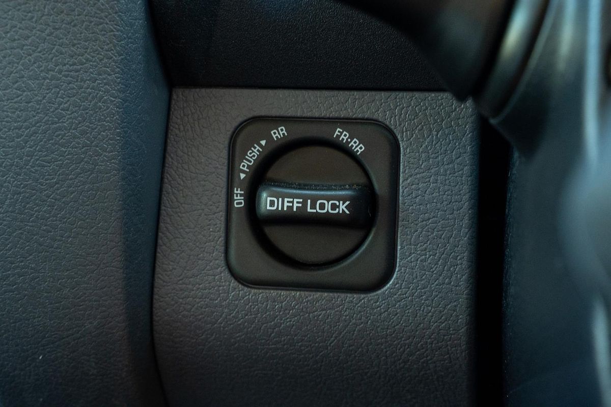 2024 Toyota Landcruiser GXL GDJL76R