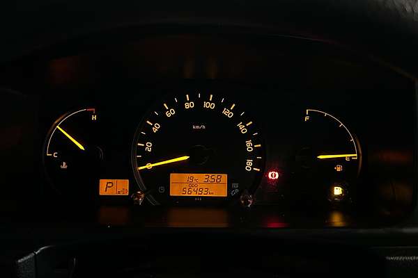 2017 Toyota Hiace Commuter KDH223R ELWB High Roof