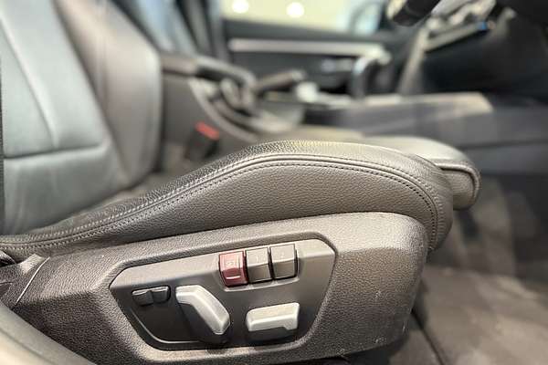 2017 BMW 3 Series 330i M Sport F30 LCI