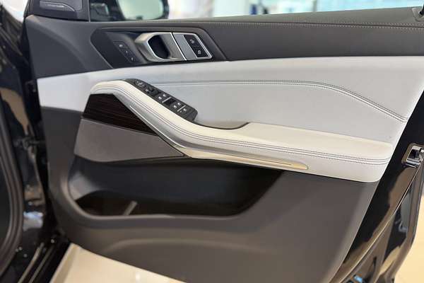 2024 BMW X5 xDrive30d M Sport G05 LCI