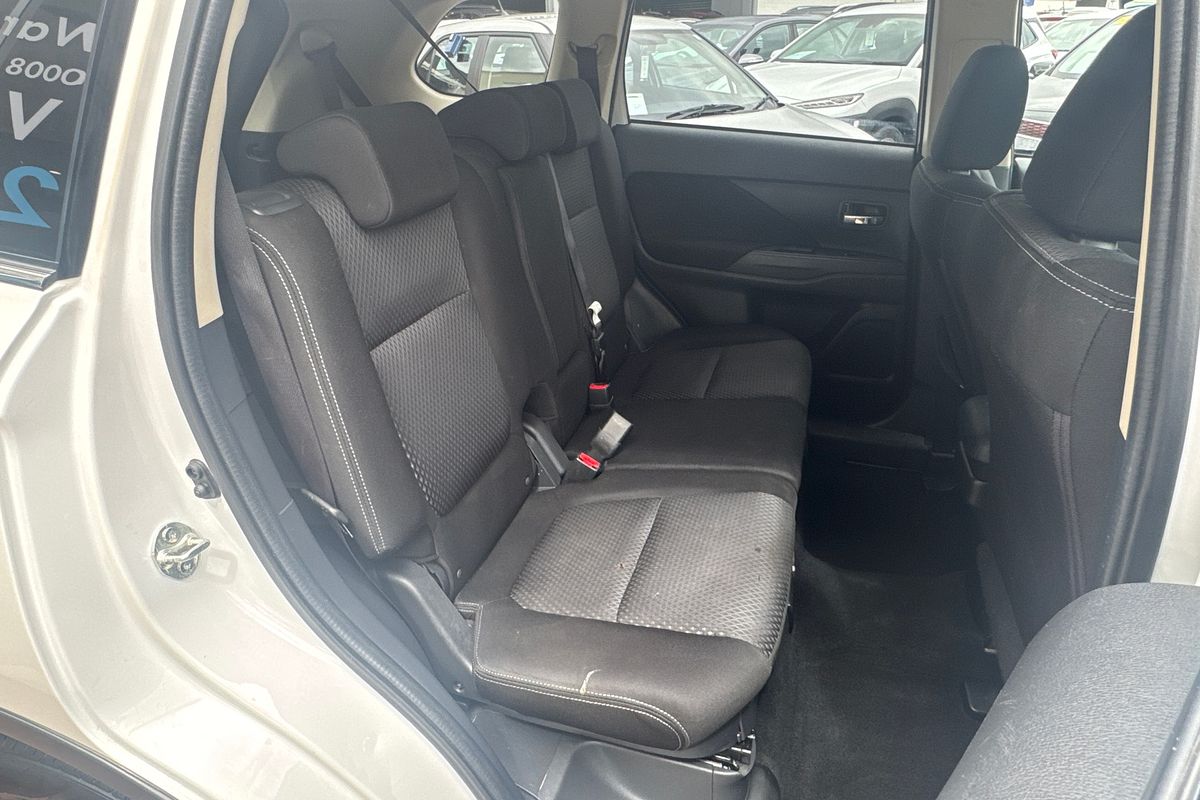 2017 Mitsubishi Outlander LS ZL