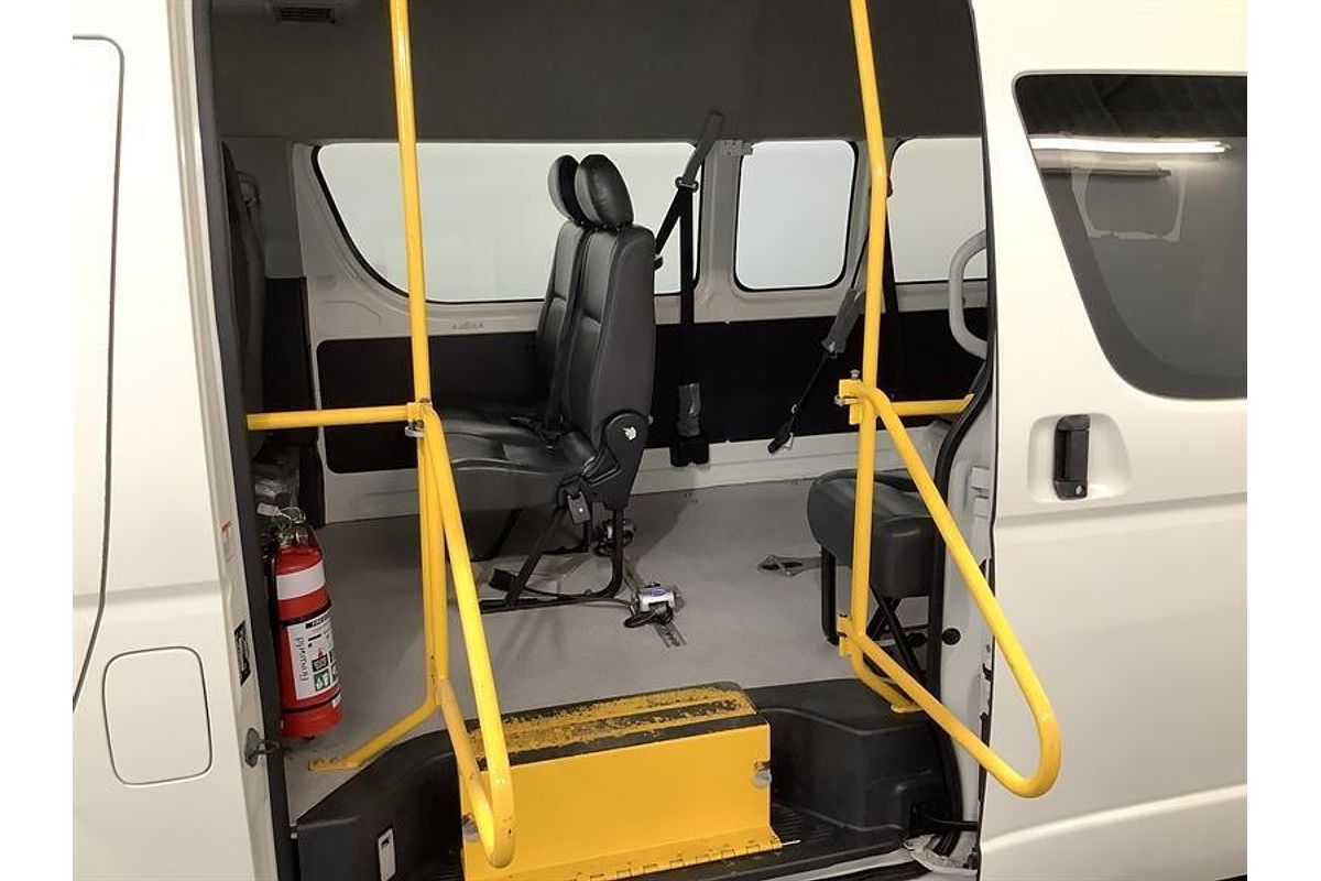 2015 Toyota Hiace Commuter TRH223R ELWB High Roof