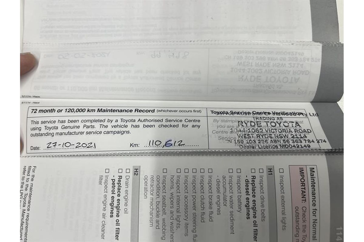 2015 Toyota Hiace Commuter TRH223R ELWB High Roof