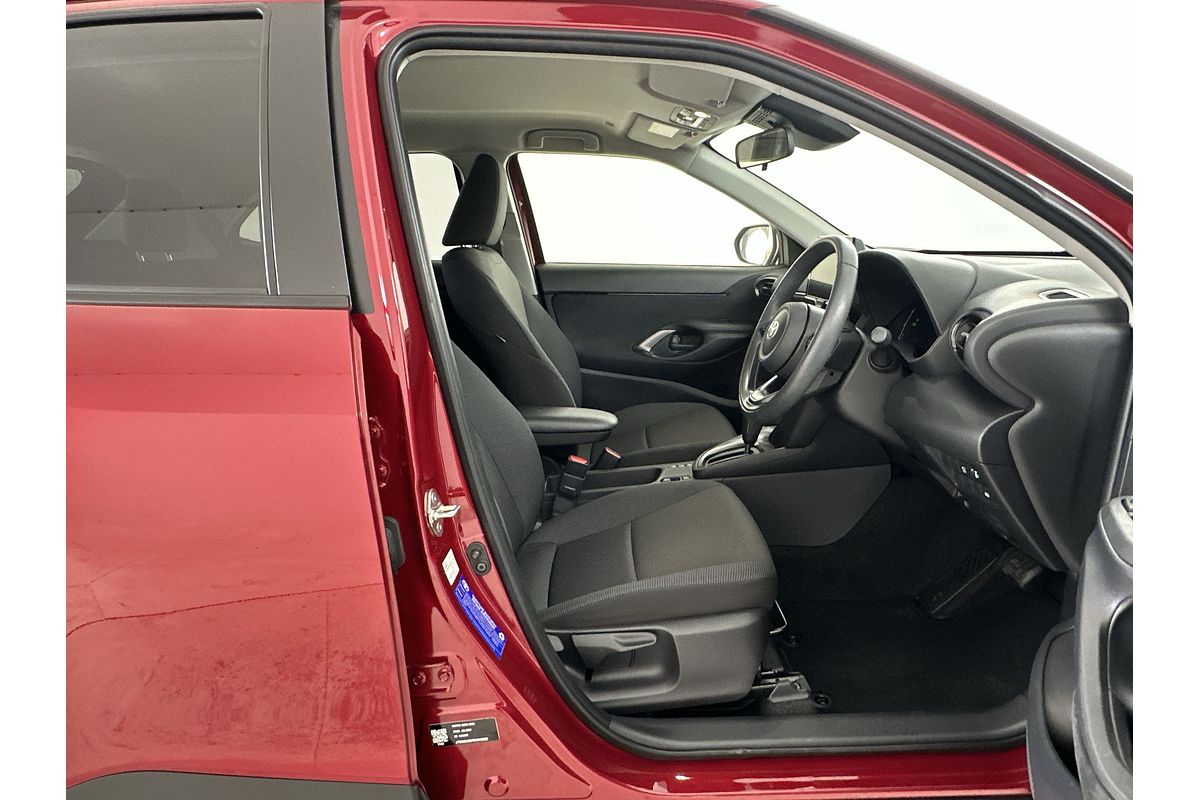 2024 Toyota Yaris Cross GXL MXPJ10R