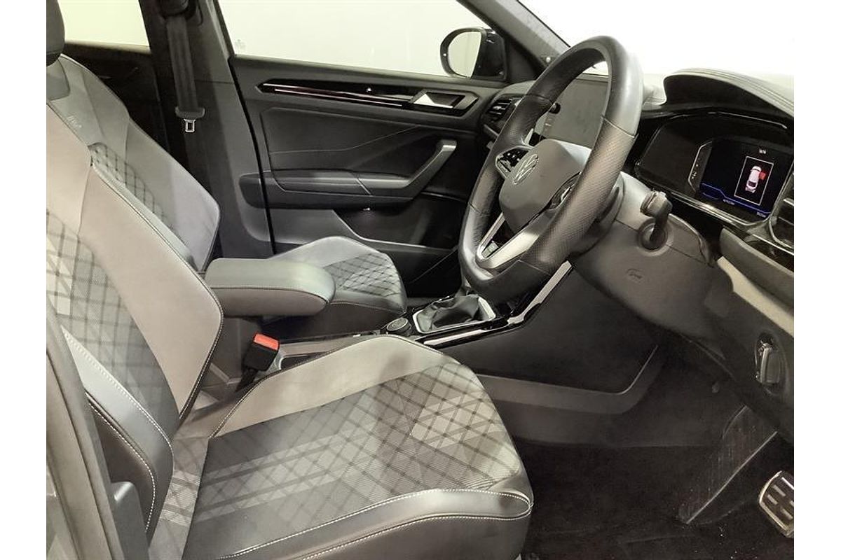 2023 Volkswagen T-Roc 140TSI R-Line D11