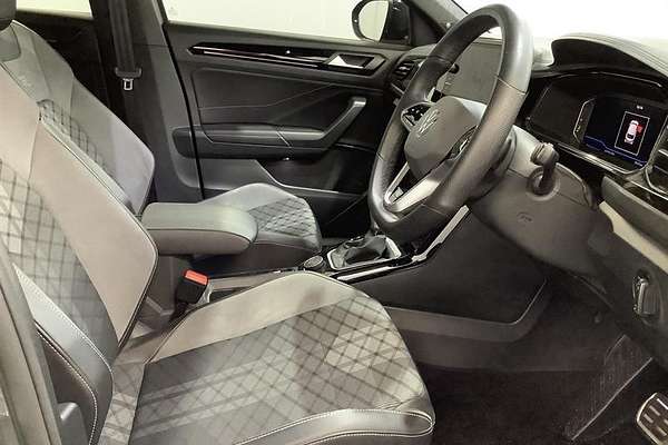2023 Volkswagen T-Roc 140TSI R-Line D11
