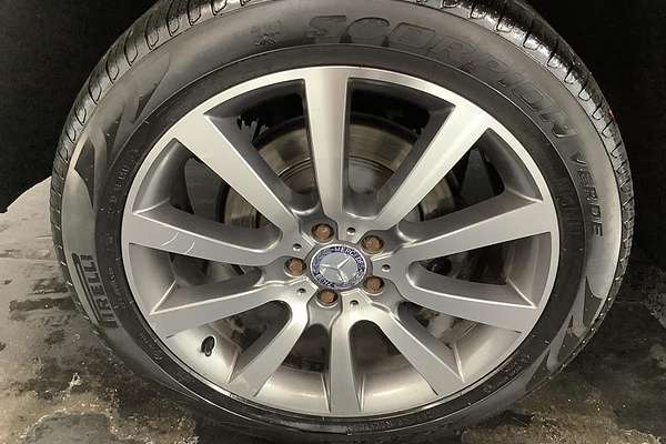 2011 Mercedes-Benz M-Class ML300 CDI BlueEFFICIENCY W164