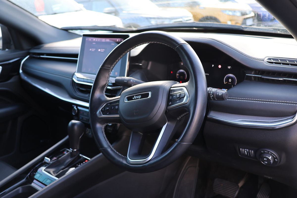 2023 Jeep Compass S-Limited M6