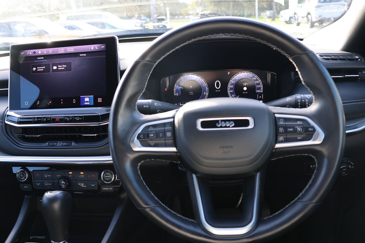 2023 Jeep Compass S-Limited M6