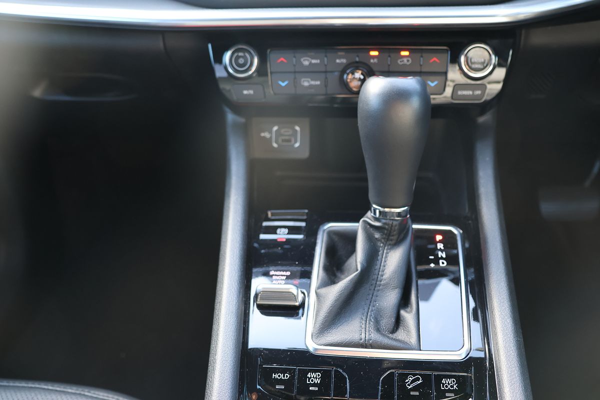 2023 Jeep Compass S-Limited M6
