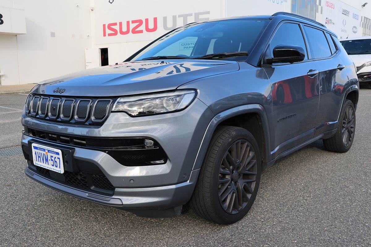2023 Jeep Compass S-Limited M6