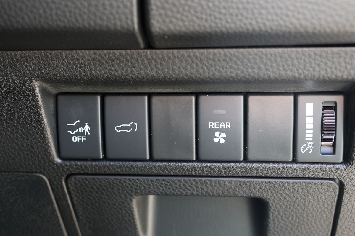 2024 Isuzu MU-X LS-U