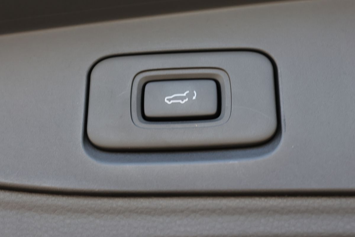 2024 Isuzu MU-X LS-U