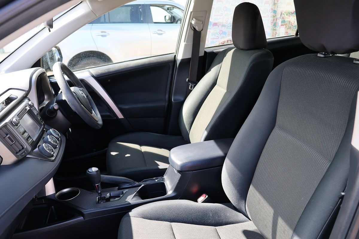 2015 Toyota RAV4 GX ASA44R