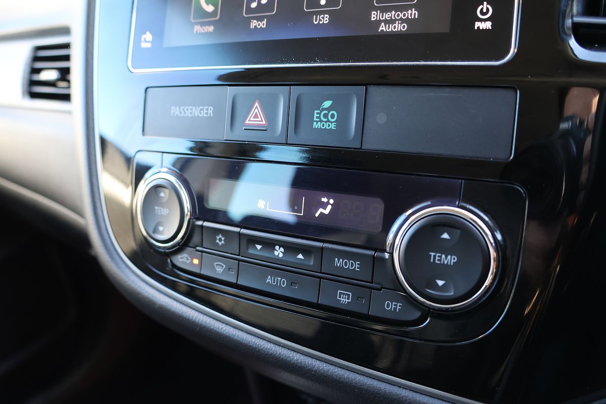 2018 Mitsubishi Outlander ES ADAS ZL