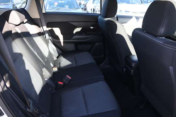2018 Mitsubishi Outlander ES ADAS ZL