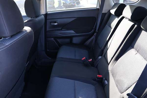 2018 Mitsubishi Outlander ES ADAS ZL
