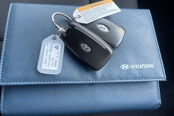 2024 Hyundai STARIA LOAD  US4.V2