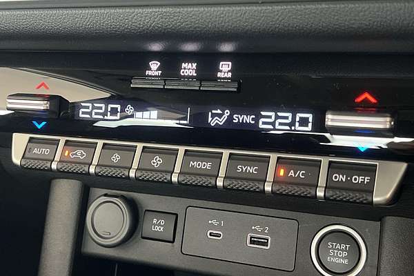 2025 Mitsubishi Triton GLS MV 4X4