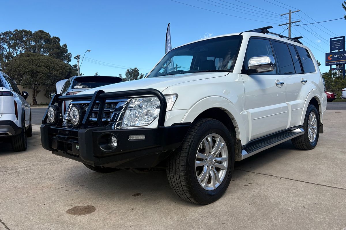 2017 Mitsubishi Pajero GLX NX
