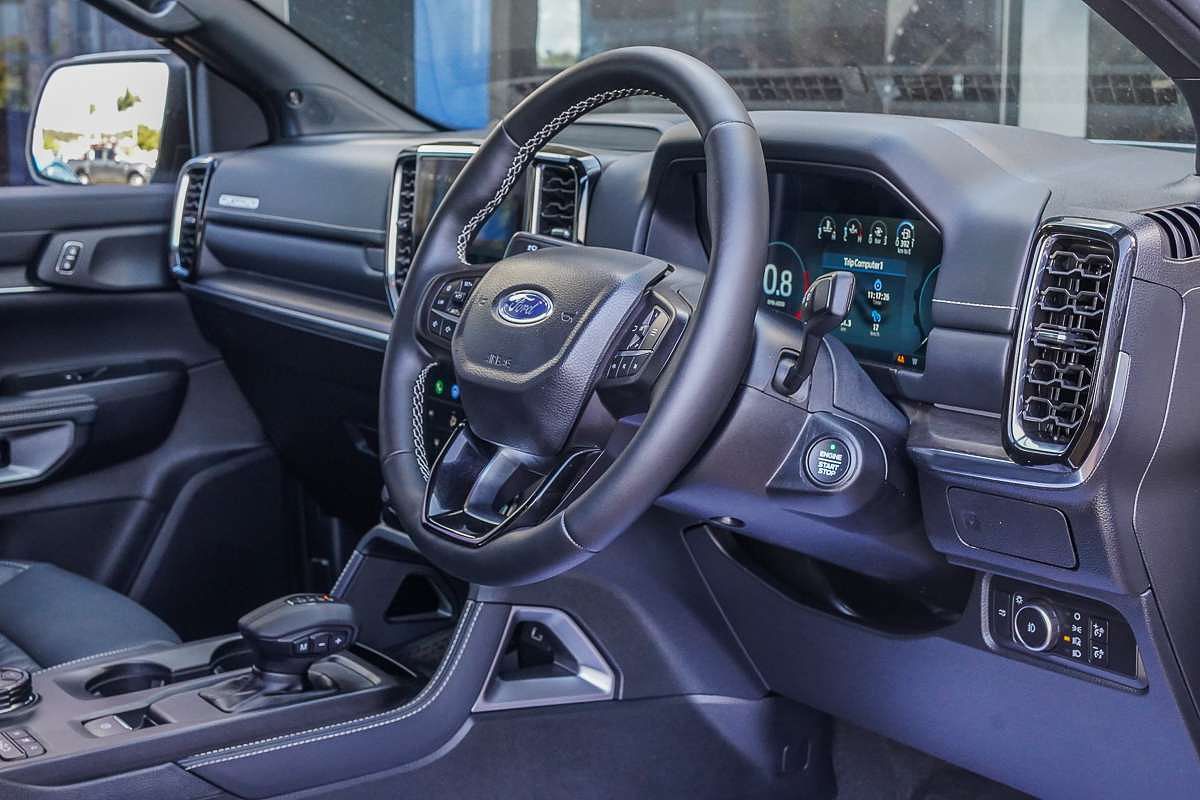 2025 Ford Ranger Platinum 4X4 3.0L