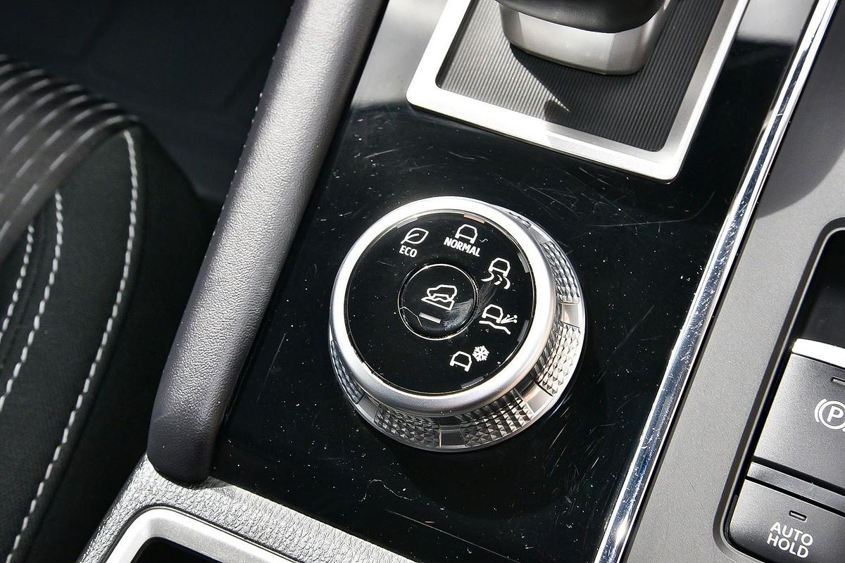 2024 Mitsubishi Outlander LS ZM