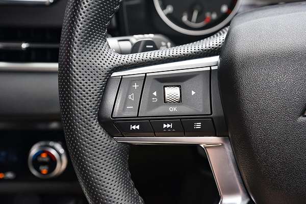 2024 Mitsubishi Outlander LS ZM