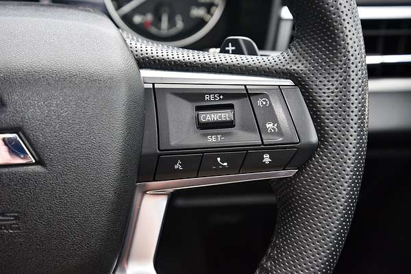 2024 Mitsubishi Outlander LS ZM