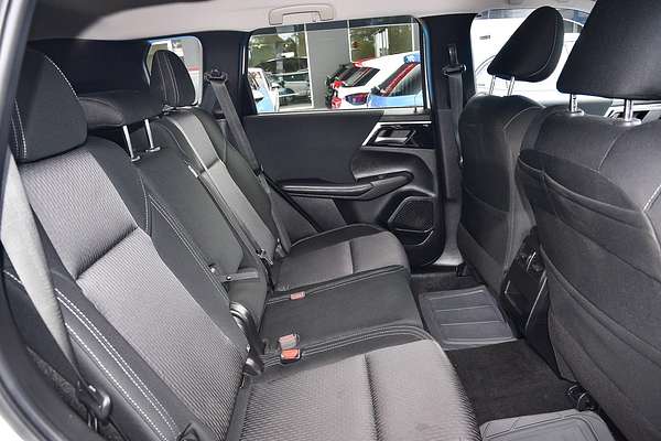 2024 Mitsubishi Outlander LS ZM