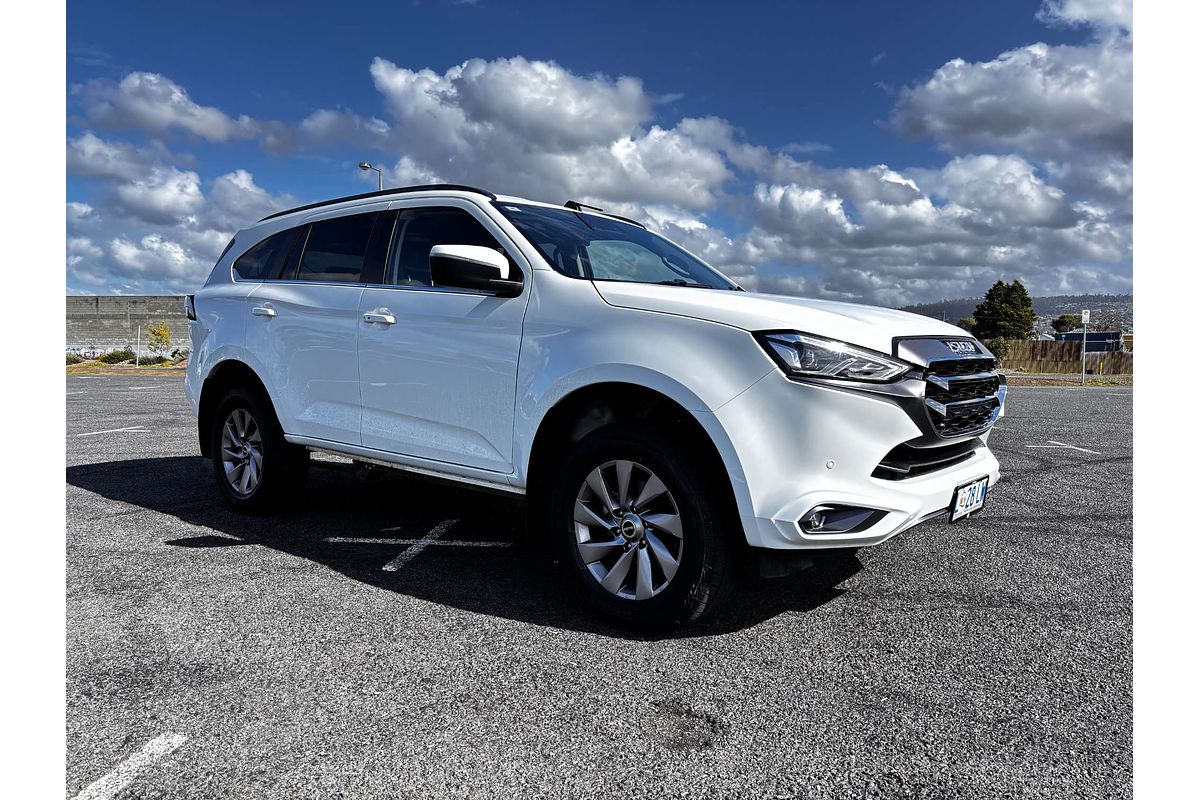 2023 Isuzu MU-X LS-U