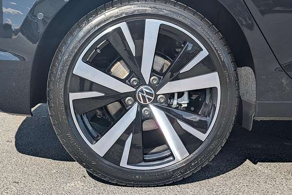 2025 Volkswagen Golf 110TSI Style 8.5