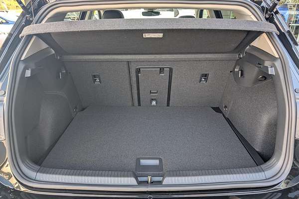 2025 Volkswagen Golf 110TSI Style 8.5