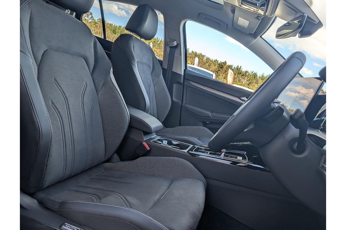 2025 Volkswagen Golf 110TSI Style 8.5