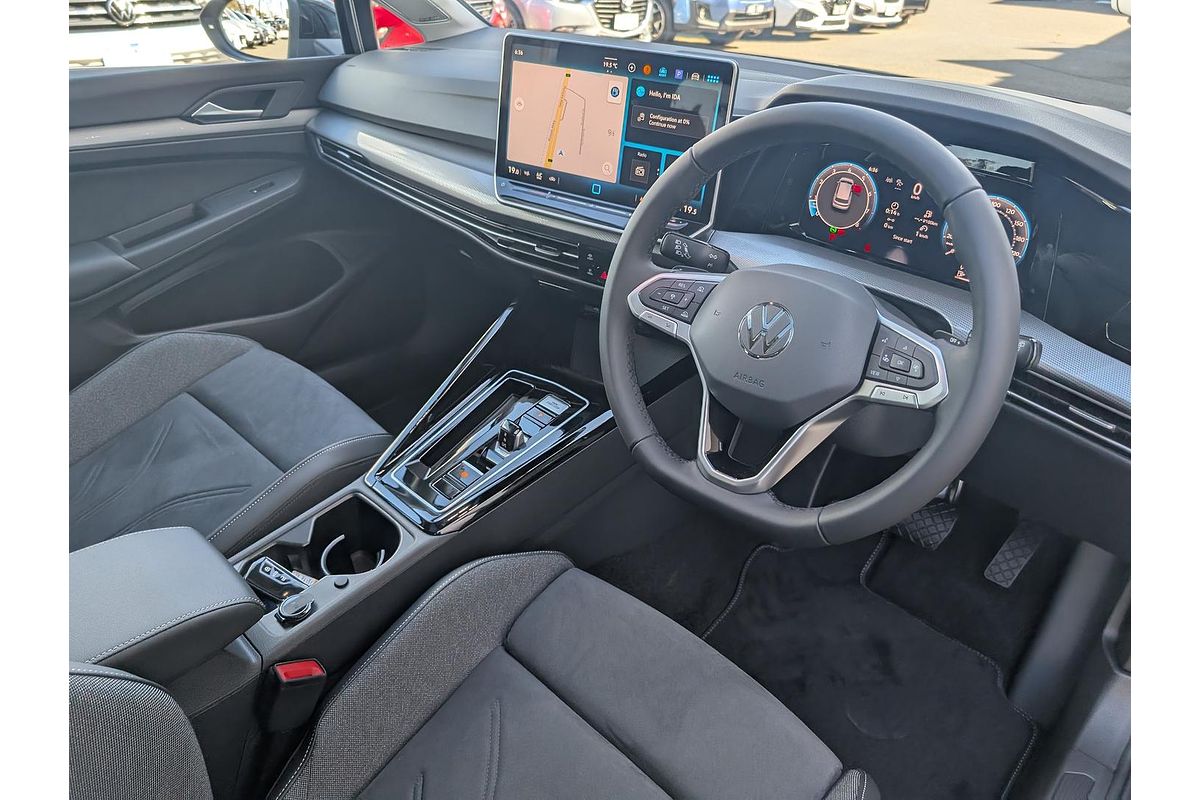 2025 Volkswagen Golf 110TSI Style 8.5