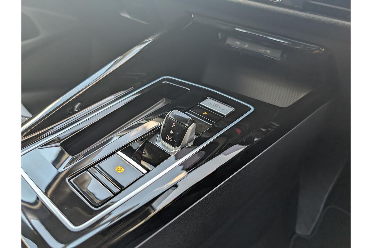2025 Volkswagen Golf 110TSI Style 8.5