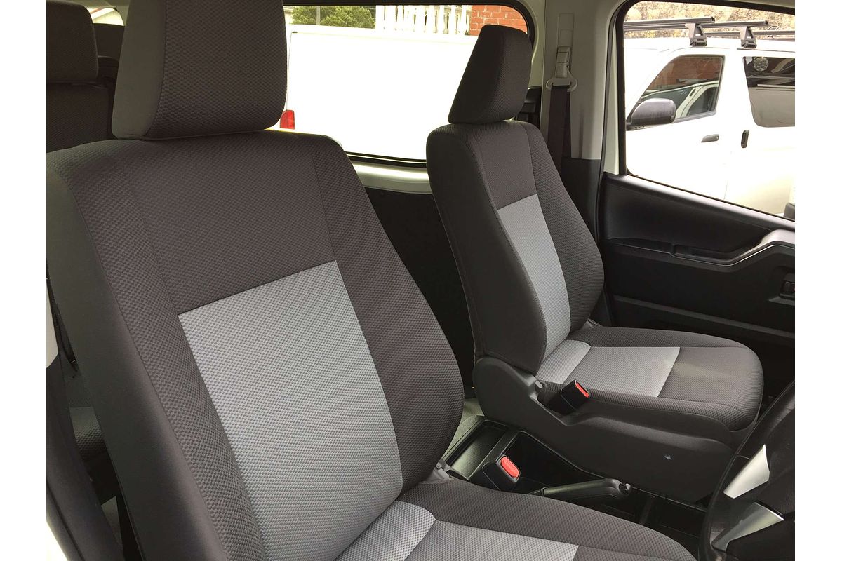 2021 Toyota Hiace SLWB COMMUTER (12 SEATS) GDH322R