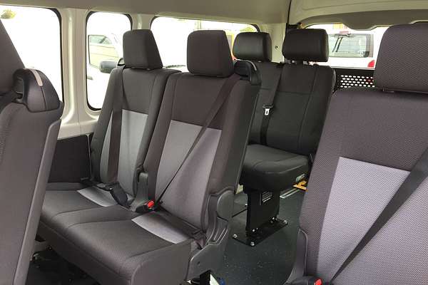2021 Toyota Hiace SLWB COMMUTER (12 SEATS) GDH322R