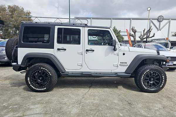 2013 Jeep Wrangler Unlimited Sport JK