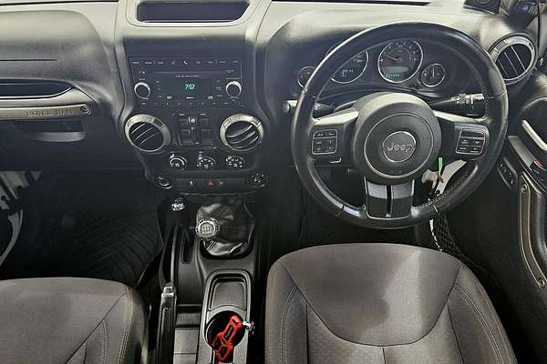 2013 Jeep Wrangler Unlimited Sport JK