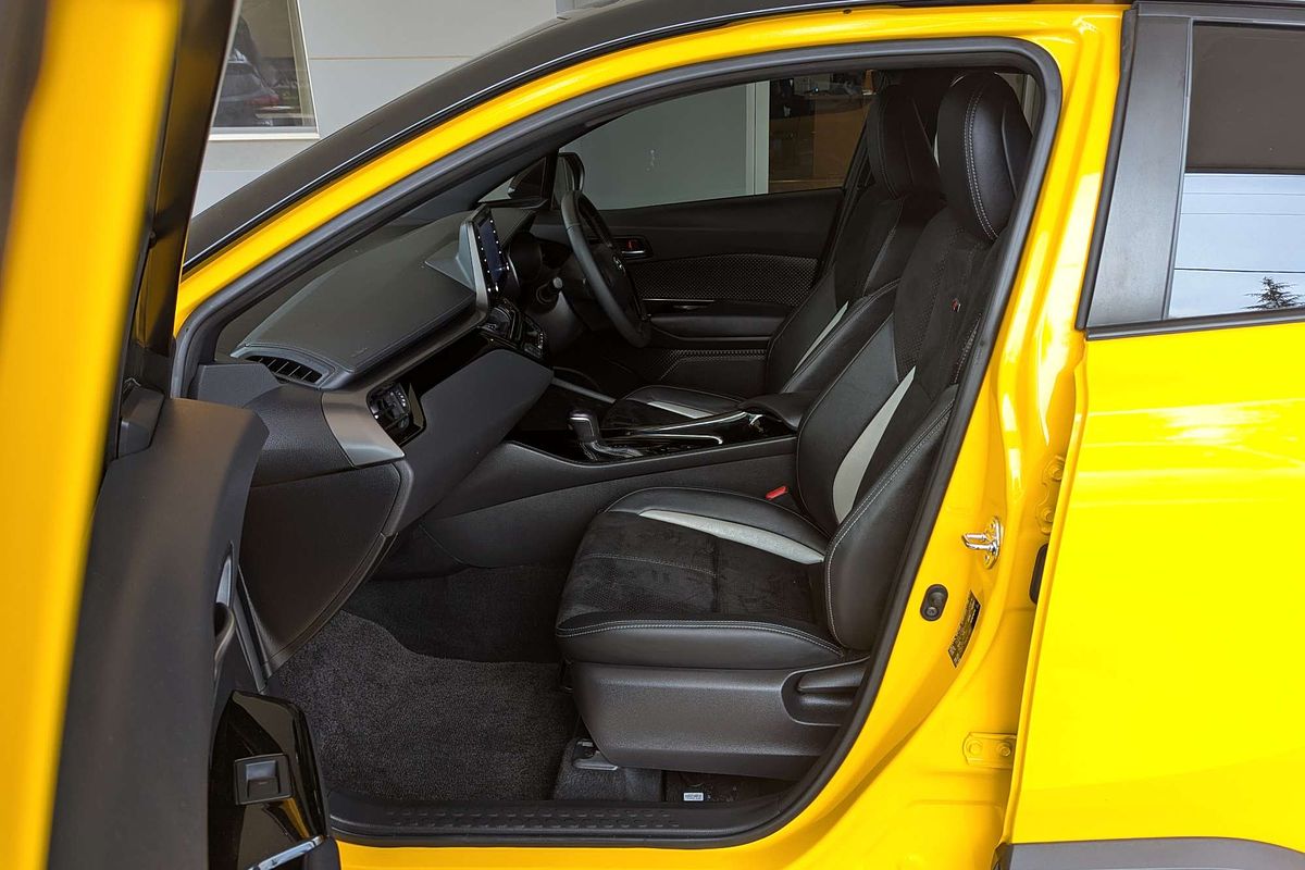 2020 Toyota C-HR GR Sport ZYX10R