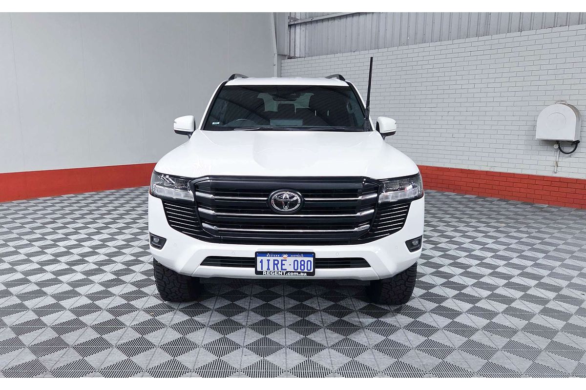 2023 Toyota Landcruiser GXL FJA300R