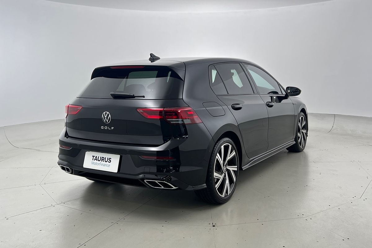 2023 Volkswagen Golf 110TSI R-Line 8