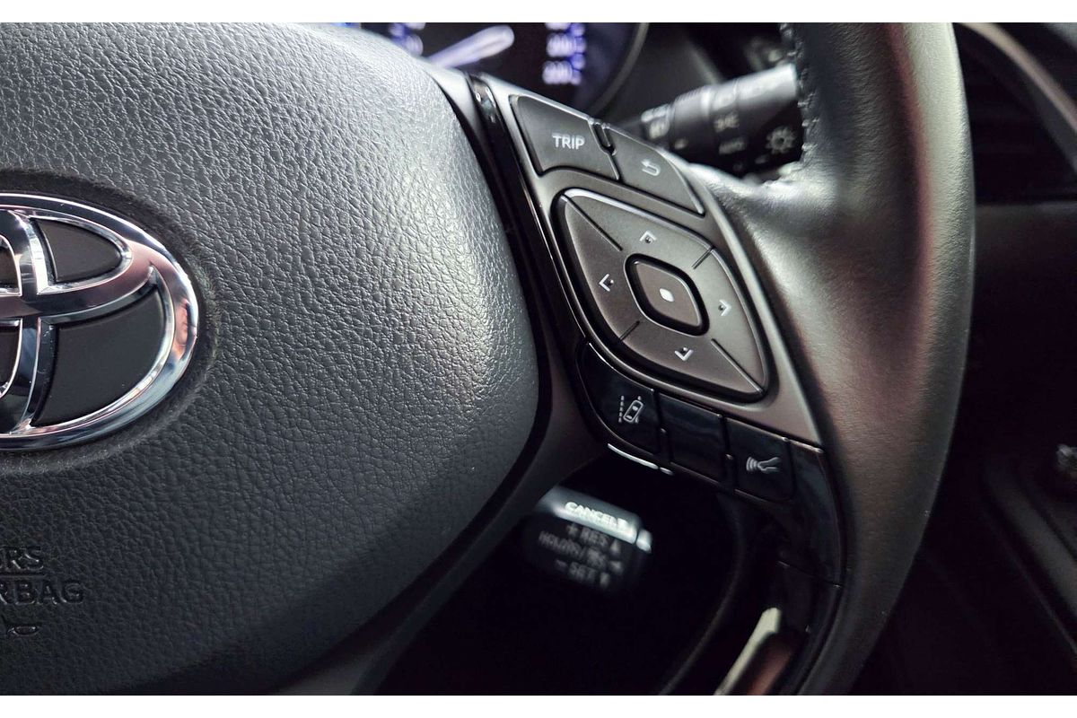 2023 Toyota C-HR GXL NGX10R