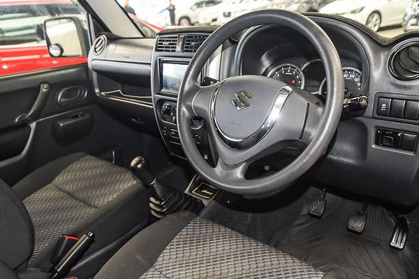 2015 Suzuki Jimny Sierra SN413 T6