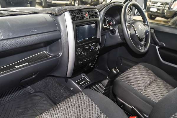 2015 Suzuki Jimny Sierra SN413 T6