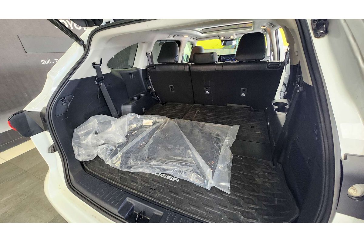 2023 Toyota Kluger Grande AXUH78R