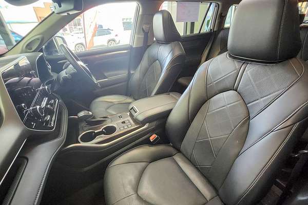 2023 Toyota Kluger Grande AXUH78R